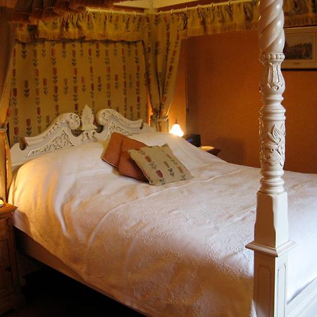 Norton House Bed & Breakfast & Cottages Whitchurch  ภายนอก รูปภาพ