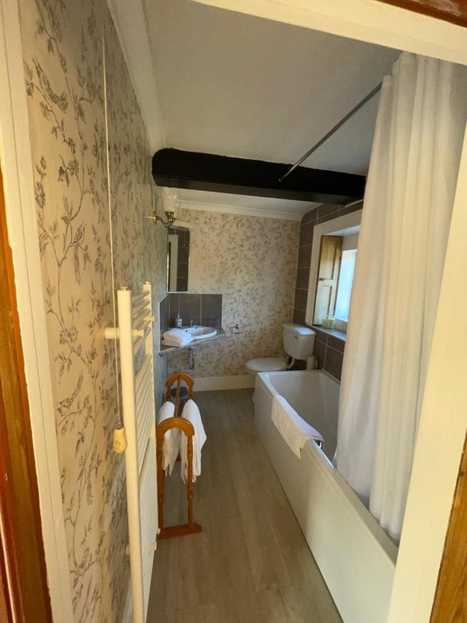 Norton House Bed & Breakfast & Cottages Whitchurch  ภายนอก รูปภาพ
